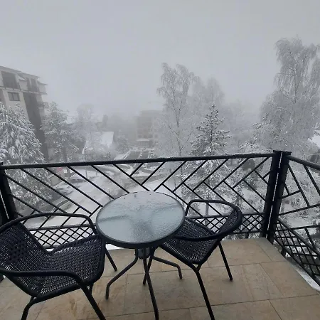Konstantin Apartment *