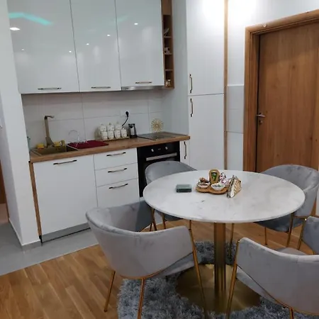 Konstantin Apartment