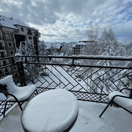 Konstantin Apartment